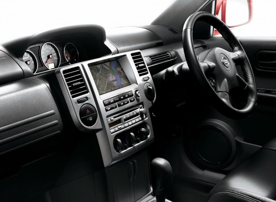  Nissan X-Trail 2003 года  (JP) (фото 2 из 5)